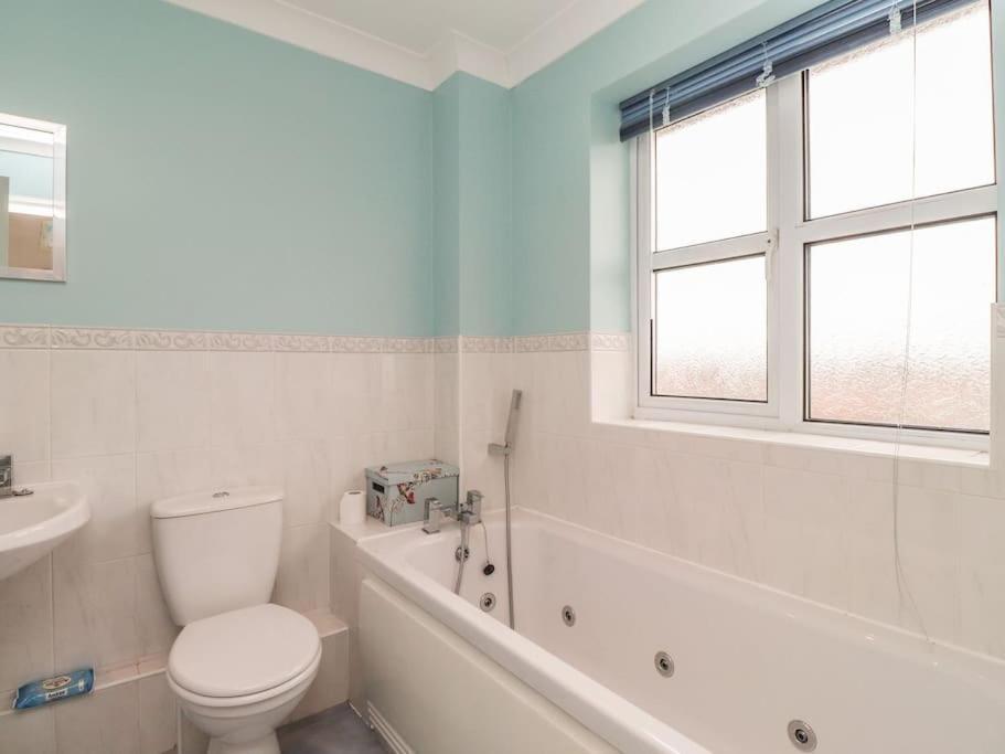 Stunning Seaviews - Beach House - Jacuzzi Bath Tub Littlestone-on-Sea Εξωτερικό φωτογραφία