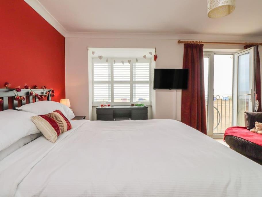 Stunning Seaviews - Beach House - Jacuzzi Bath Tub Littlestone-on-Sea Εξωτερικό φωτογραφία